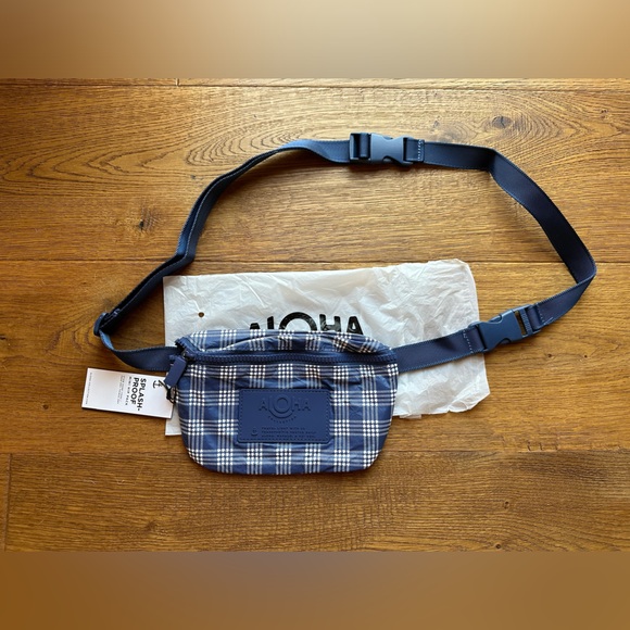 Aloha Collection Belt Bag - Picture 2 of 3